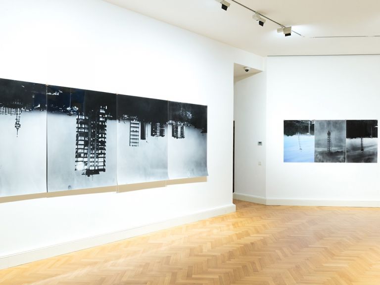 Takashi Homma. La città narcisista. Exhibition view at Viasaterna, Milano 2017. Courtesy Viasaterna