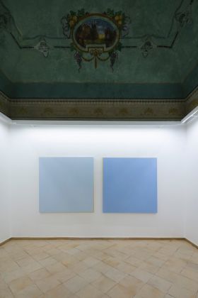 Ettore Spalletti. Exhibition view at Galleria Vistamare, Pescara 2017. Photo credits Werner J. Hannappel