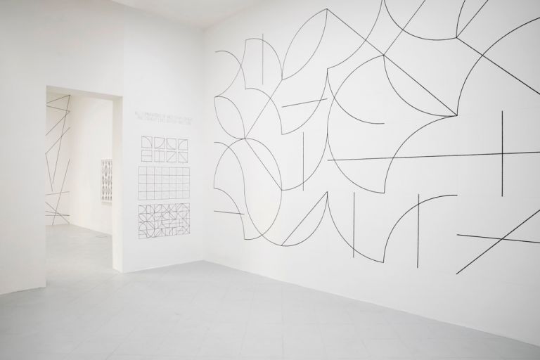 Sol LeWitt-Ignacio Uriarte. Exhibition view at Galleria Gentili, Firenze 2017. Photo Jacopo Menzani