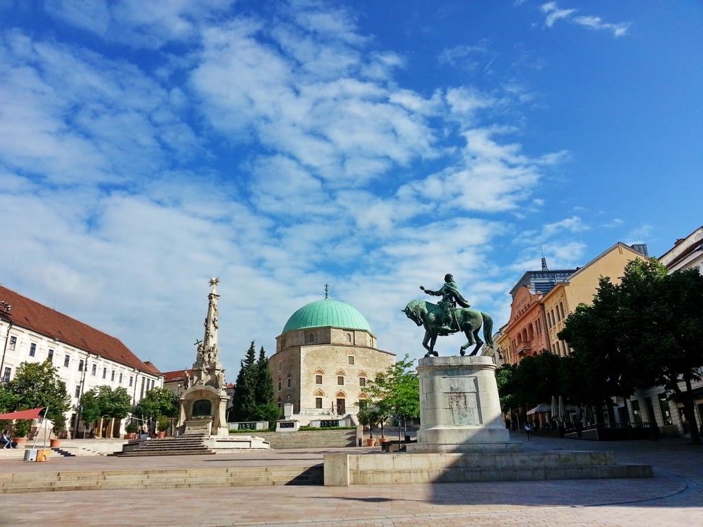 Thanate Tan Széchenyi Square, Pécs