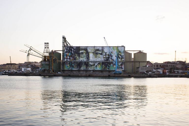 Vhils. Catania, Emergence Festival, silos. Photo Mauro Filippi