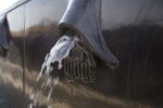 La Fontana dei due soli di Enzo Cucchi, particolare