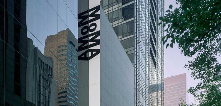 L’appello alMoMA di New York di rimuovere il nome di Philip Johnson ...