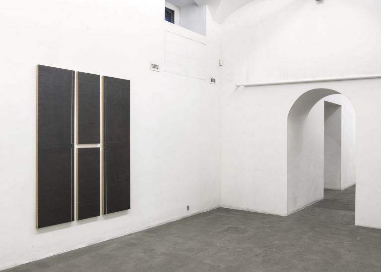 N. Dash, installation view at Fondazione Giuliani, Rome, 2017, photo Giorgio Benni