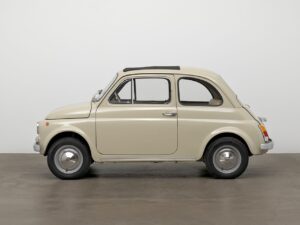 La Fiat 500 festeggia i 60 anni ed entra nella collezione del MoMA