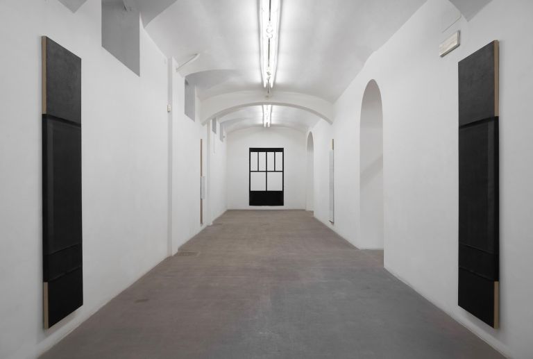 N. Dash, installation view at Fondazione Giuliani, Rome, 2017, photo Giorgio Benni