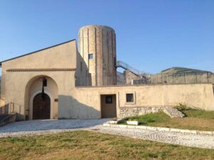 Street art e astronomia si incontrano in Abruzzo. Ad Aielli il festival Borgo Universo