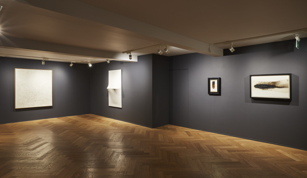 Alberto Burri, installation view at Mazzoleni London