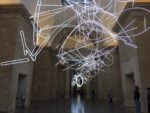 Cerith Wyn Evans, Forms in Space…by Light (in Time). Installation view at Tate Britain, Londra 2017