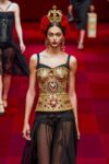 Dolce & Gabbana, collezione primavera estate 2015 ispirata a Frida Kahlo