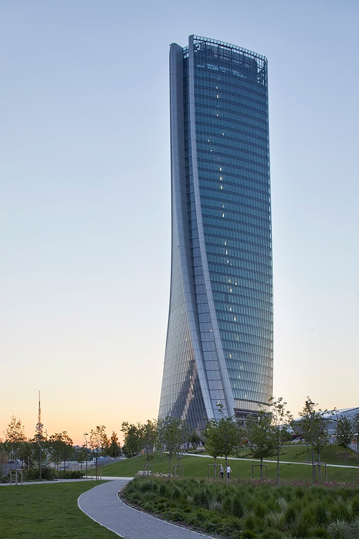 Generali Tower (Milano, Italy) 2004:2017 in costruzione Foto Hufton + Crow , courtesy Zaha Hadid Architects