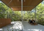 Go Hasegawa & Associates, Pilotis in a Forest. Photo © Go Hasegawa & Associates