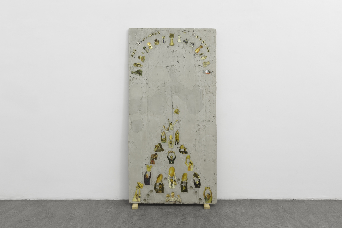 Rocha Pitta, Take Care Esercizi di attenzione intorno a sei lajes e una stele, exhibition view at Galleria Alberto Peola, Torino 2017