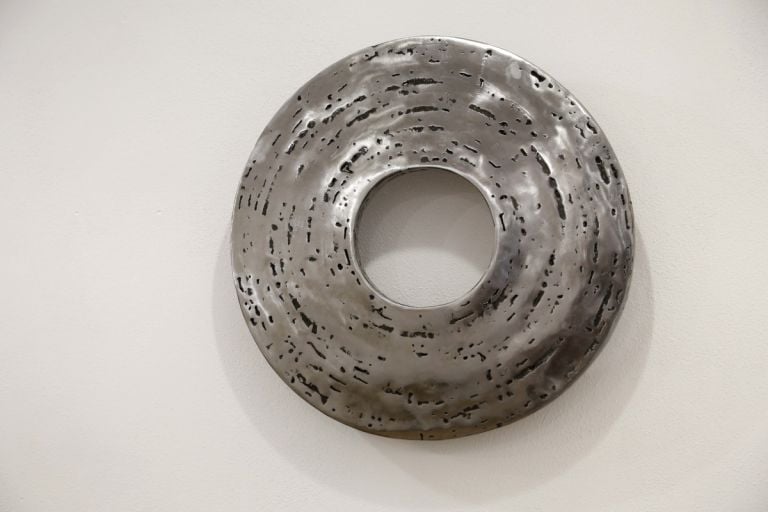 Telemachos Pateris, della nonna, 2015, ferro, 60 x 6 0x 12 cm