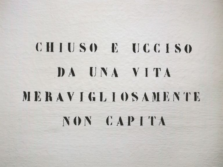 Vincenzo Agnetti, Ritratto di uomo, 1971 (75 x 100 cm). Courtesy Archivio Vincenzo Agnetti