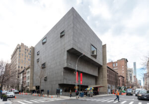 Apre a New York la grande mostra nel decennale dalla morte di Ettore Sottsass. Al Met Breuer