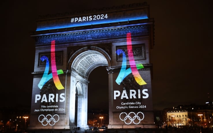 Parigi pensa alle Olimpiadi del 2024. E Philippe Starck progetta le medaglie