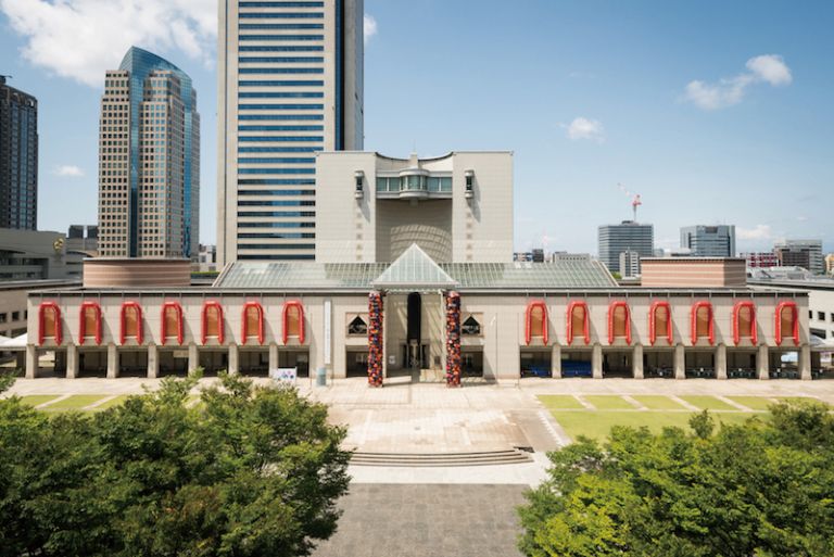 AI Weiwei Safe Passage, 2016 Reframe, 2016 Installation view at Yokohama Museum of Art, Yokohama Triennale 2017 [Credit] Photo: KATO Ken © Ai Weiwei Studio Photo courtesy of Organizing Committee for Yokohama Triennale