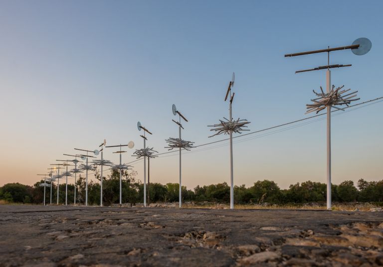 Antonio De Luca Sonàrie. Giardino d’attesa_2017 veduta installazione courtesy Ramdom foto Sergio De Riccardis