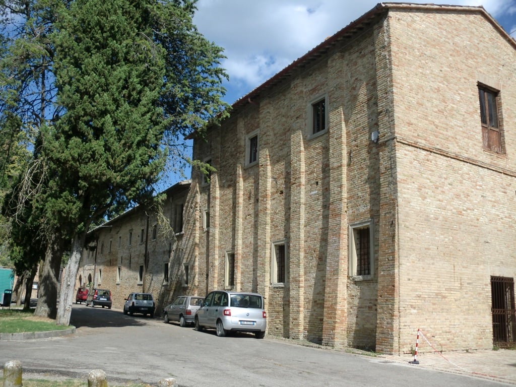 Edifici del complesso di San Bernardino, Colle San Donato, Urbino 2015