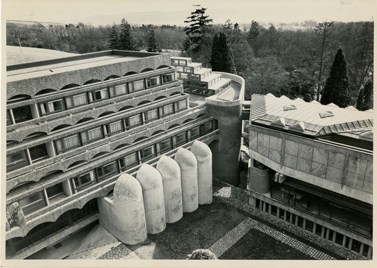 St. Peter’s Seminary, (Andy MacMillan and Isi Metzstein—Gillespie, Kidd & Coia architectural practice, 1966), Glasgow, Scozia