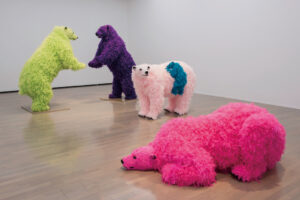 Parte la Triennale di Yokohama: gli orsi di Paola Pivi, i gommoni di Ai Weiwei e altre storie