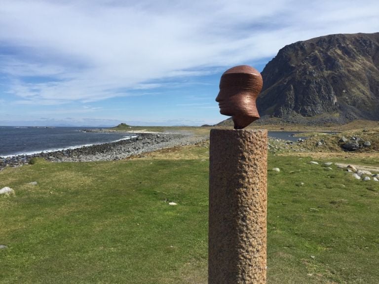 Skulpturlandskap Nordland. Markus Raetz, Head, 1992. Photo Maria Elena Putz