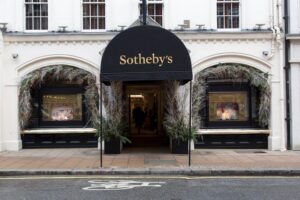 Sotheby’s abbatte i costi delle aste online. Via le commissioni di vendita per chi compra