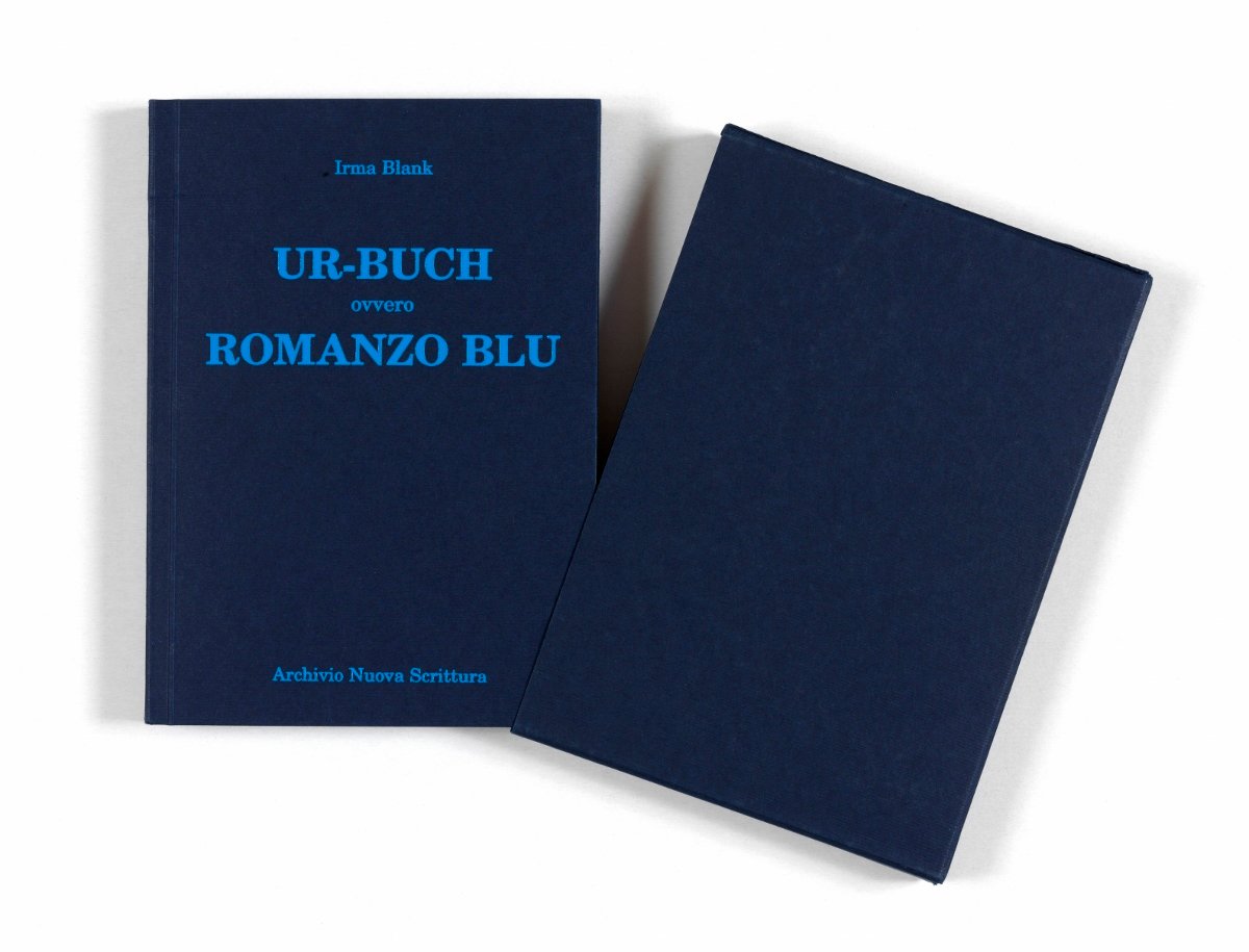 Irma Blank, UR BUCH ovvero ROMANZO BLU Ed. Archivio Nuova Scrittura, Milan, IT 1997Ar+st book 100 signed and numbered copies 17x12x1,4 cm