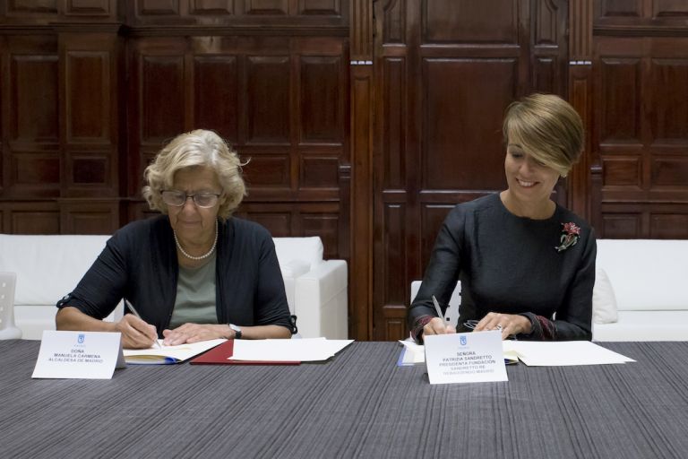 Manuela Carmena Sindaco di Madrid e Patrizia Sandretto Re Rebaudengo