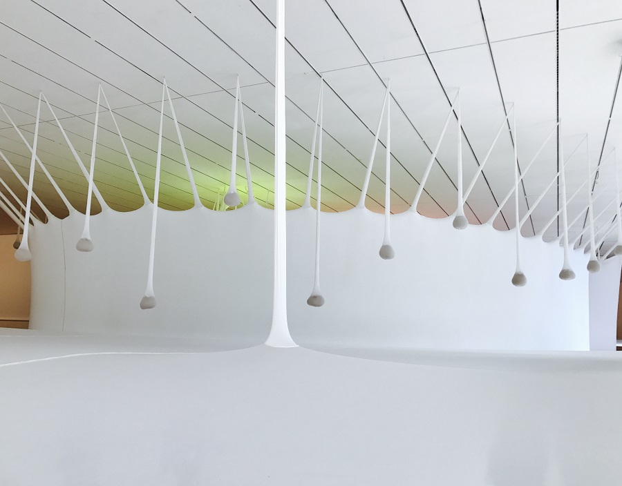 Biennale di Lione 2017. Ernesto Neto, Two Columns for one Bubble Light, 2007 (particolare)