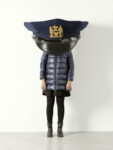 Erwin Wurm New York Police, Cap Gold