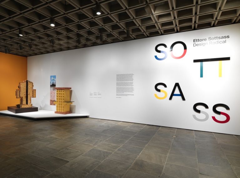 Ettore Sottsass. Design Radical. Exhibition view at MET Breuer, New York 2017. Courtesy The Metropolitan Museum of Art. Photo Anna Marie Kellen