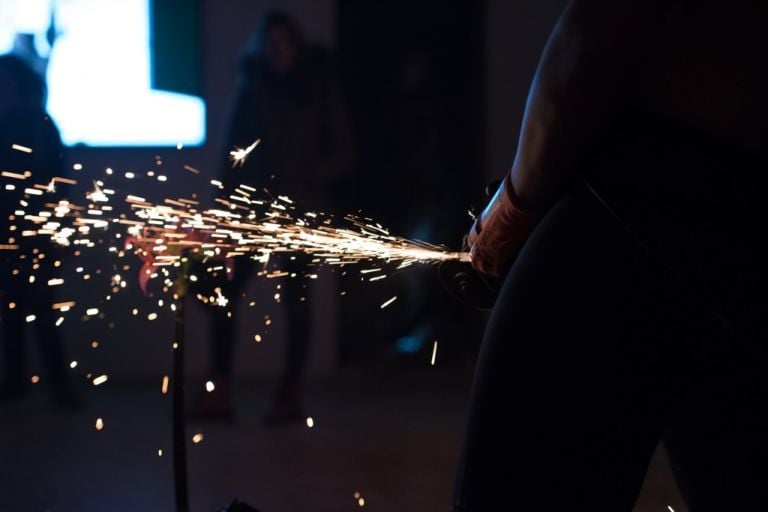 Giorgia De Santi, Untitled, 3° Venice International Performance Art Week (sezione Fringe), Venezia 2016. Photo Lorenza CIni