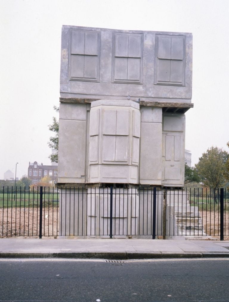 Rachel Whiteread, House, 1993 © Rachel Whiteread. Photo Courtesy of the artist