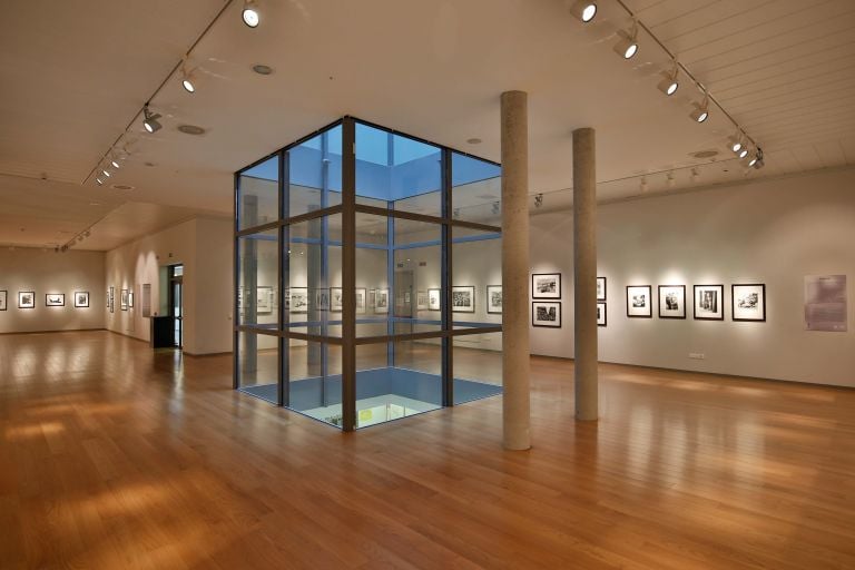 Robert Capa, Retrospective, exhibition view at Musei Civici, Bassano del Grappa 2017