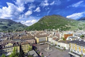 Inaugura il parco tecnologico Noi Techpark a Bolzano che recupera un’opera di Manifesta 2008