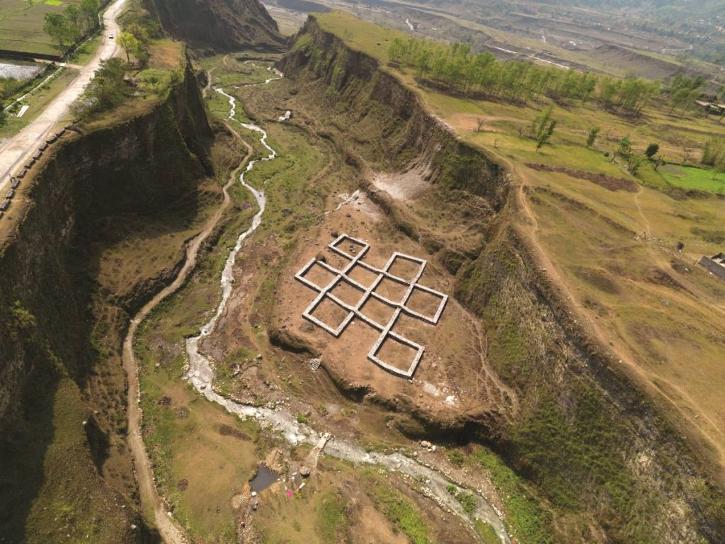 Tra scultura e Land Art. Intervista a Andrew Rogers