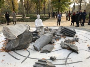 Arte contemporanea ai Giardini Reali di Torino con un’opera permanente di Giulio Paolini