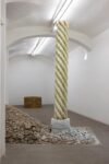 Mircea Cantor. Your ruins are my flag. Fondazione Giuliani, Roma 2017