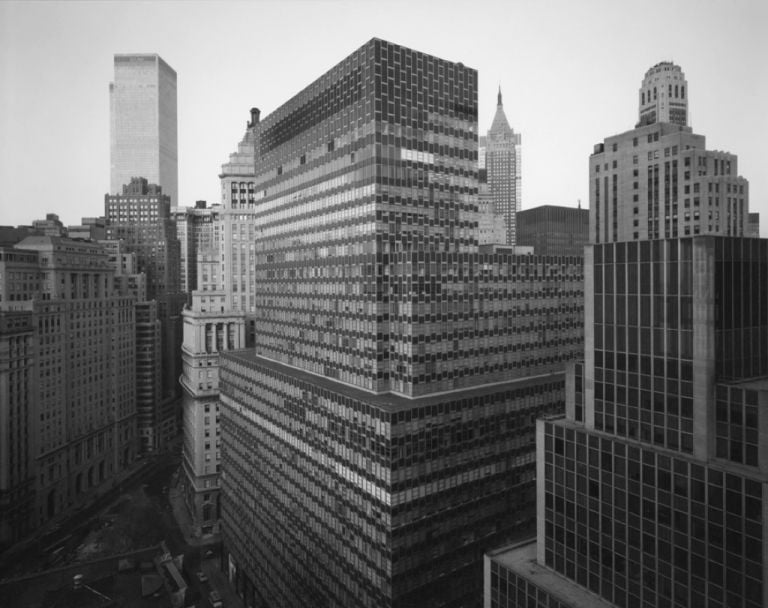 Nicholas Nixon, View of Battery Plaza, New York City, 1975 © Nicholas Nixon. Courtesy Fraenkel Gallery, San Francisco