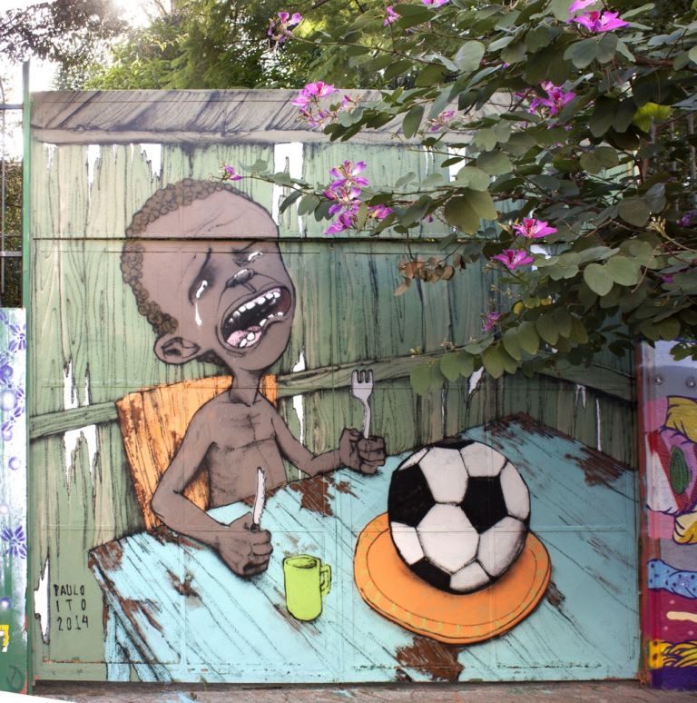 Paulo Ito, Starving boy with football, 2014