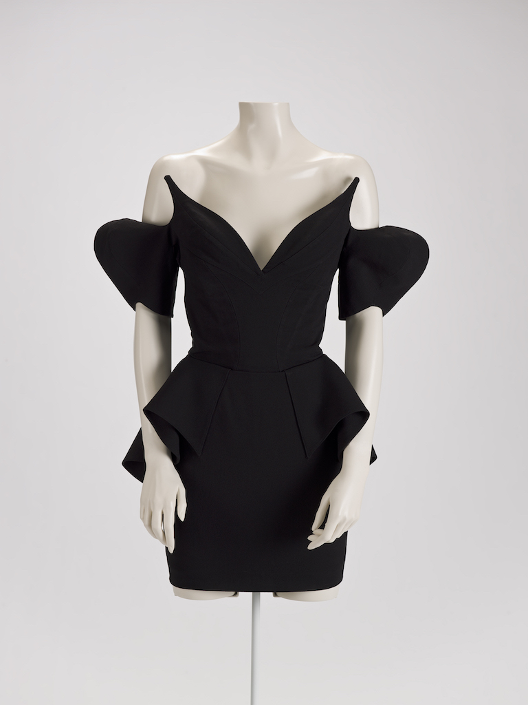 Dress by Thierry Mugler, 1981. Courtesy Indianapolis Museum of Art/Lucille Stewart Endowed Art Fund. © Thierry Mugler, 2017