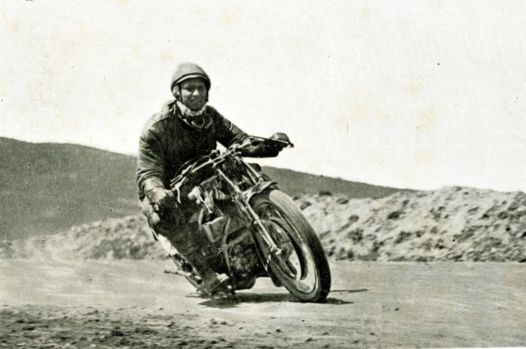 1926, 7° Targa Florio, De Simone costretto a ritirarsi al 3° giro per una caduta