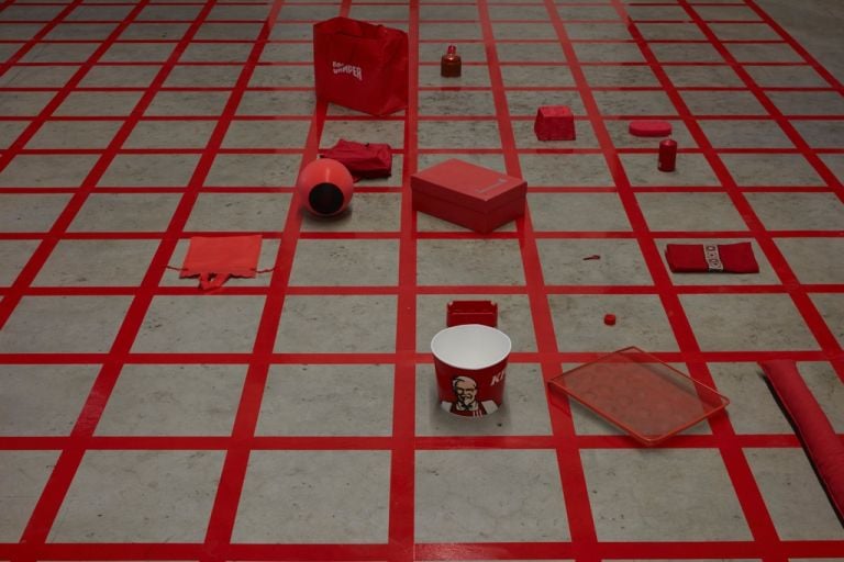 Alison Knowles, Homage to Each Red Thing, 1996. Courtesy Alison Knowles & James Fuentes, New York & Pirelli HangarBicocca, Milano. Photo Agostino Osio