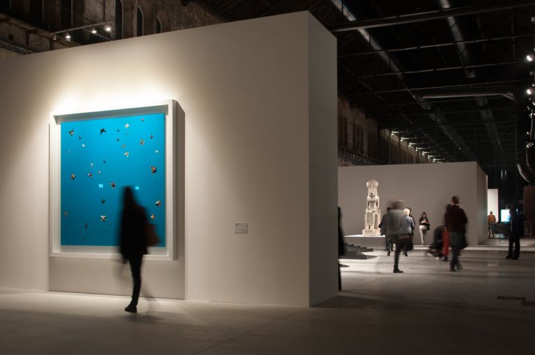 Come una falena alla fiamma. Damien Hirst. Exhibition view at OGR, Torino 2017. Photo Irene Fanizza