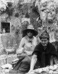 Evelyn Waugh, Georgina Masson,Lady Diana Cooper, Roma 1963