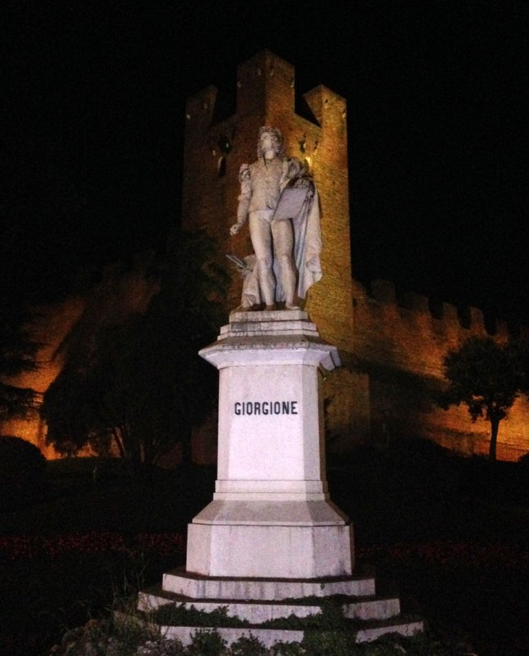 Il monumento dedicato a Giorgione a Castelfranco Veneto. Photo Marta Santacatterina