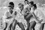 Peter Lindbergh, White Shirts. Estelle Léfebure, Karen Alexander, Rachel Williams, Linda Evangelista, Tatjana Patitz & Christy Turlington, Malibu, 1988 © Peter Lindbergh, courtesy of Peter Lindbergh, Paris & Gagosian Gallery