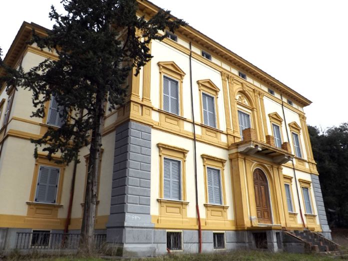 Villa Fabbricotti durante i lavori di restauro